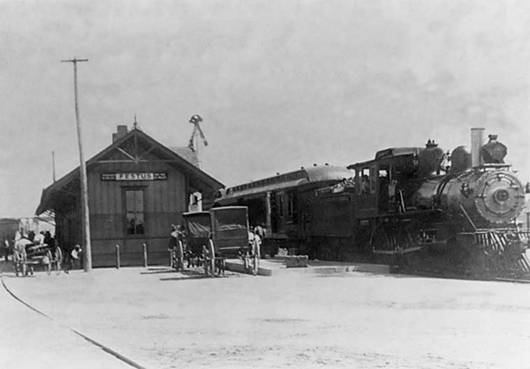 Festus1910Frisco_depot.jpg