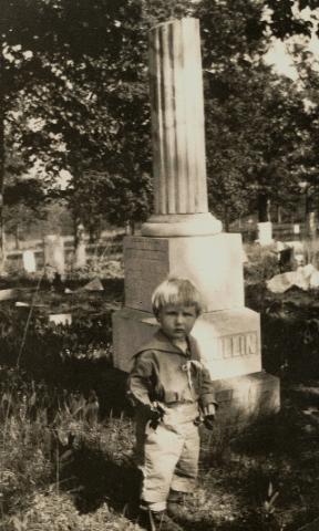 RichardMatGrandfatherRWMcMsgrave1924.jpg